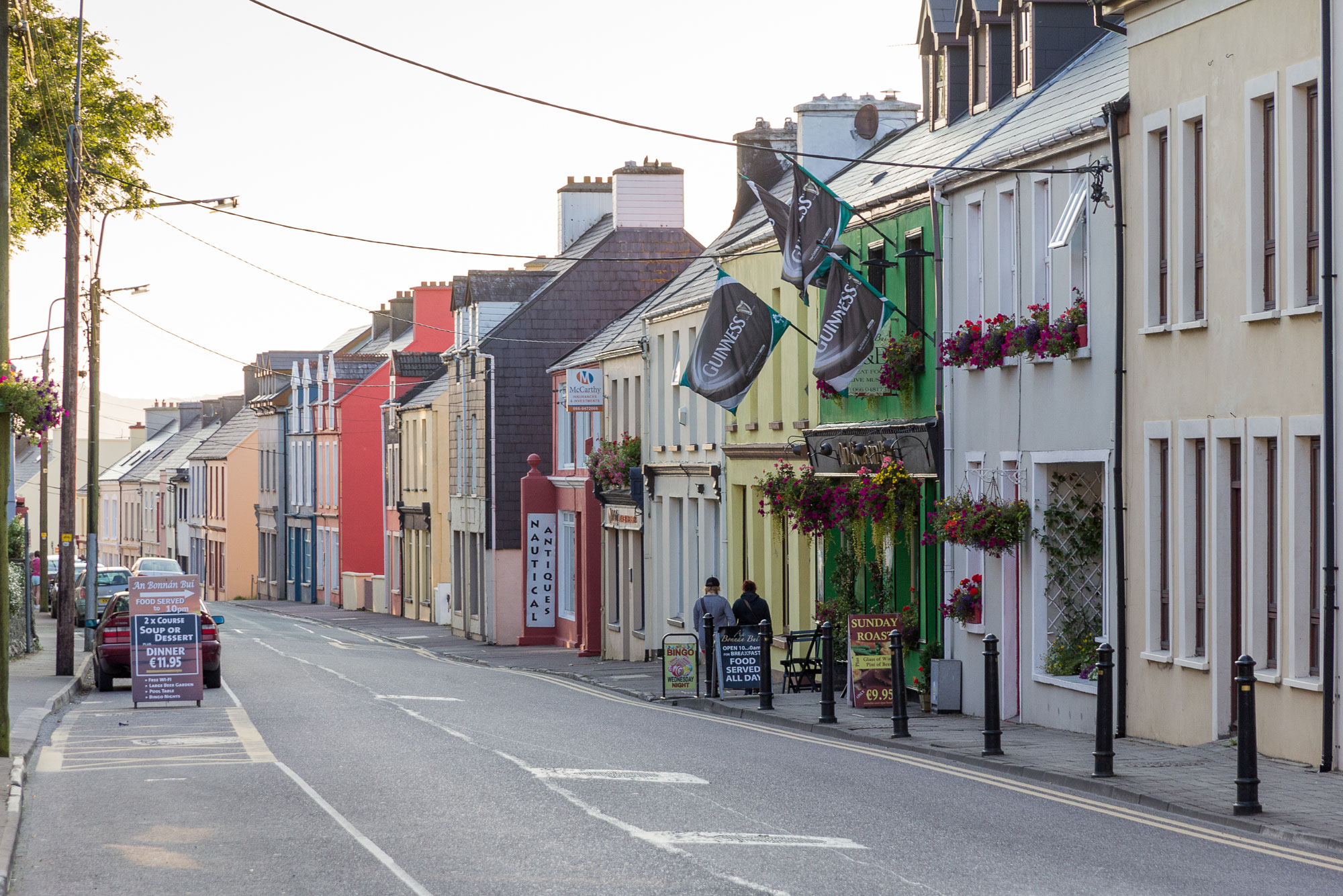 Cahersiveen (Photo License CC-BY-SA-4.0)